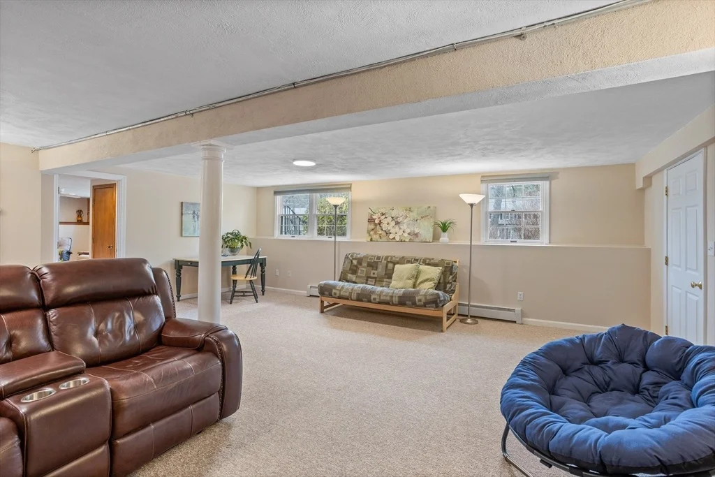 Photo of 10 Lincoln Drive