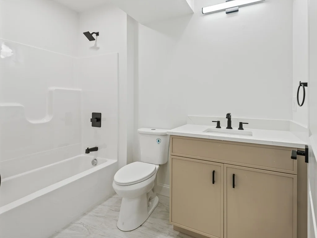 Photo of Unit 422 at 422 Granite Street