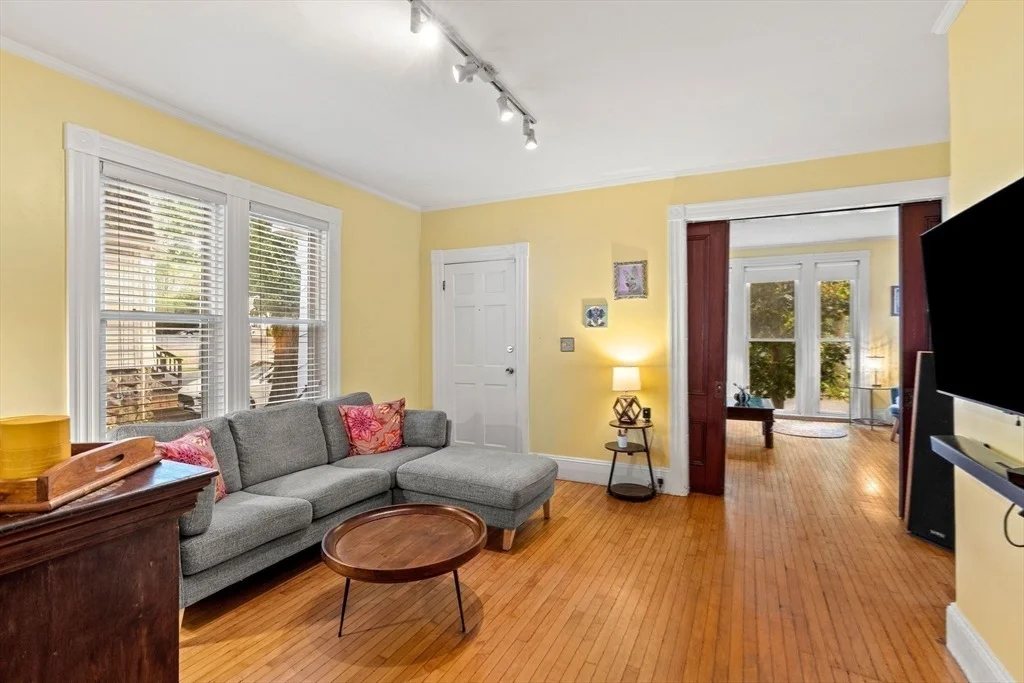 Photo of 9 Sheridan Road