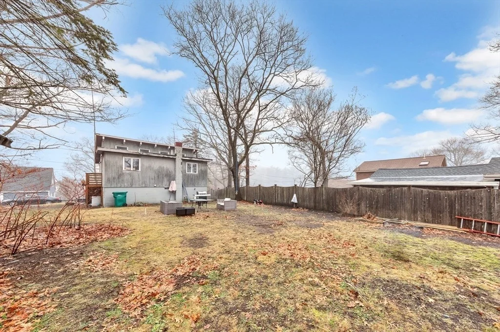 Photo of 18 Lyndale Ave