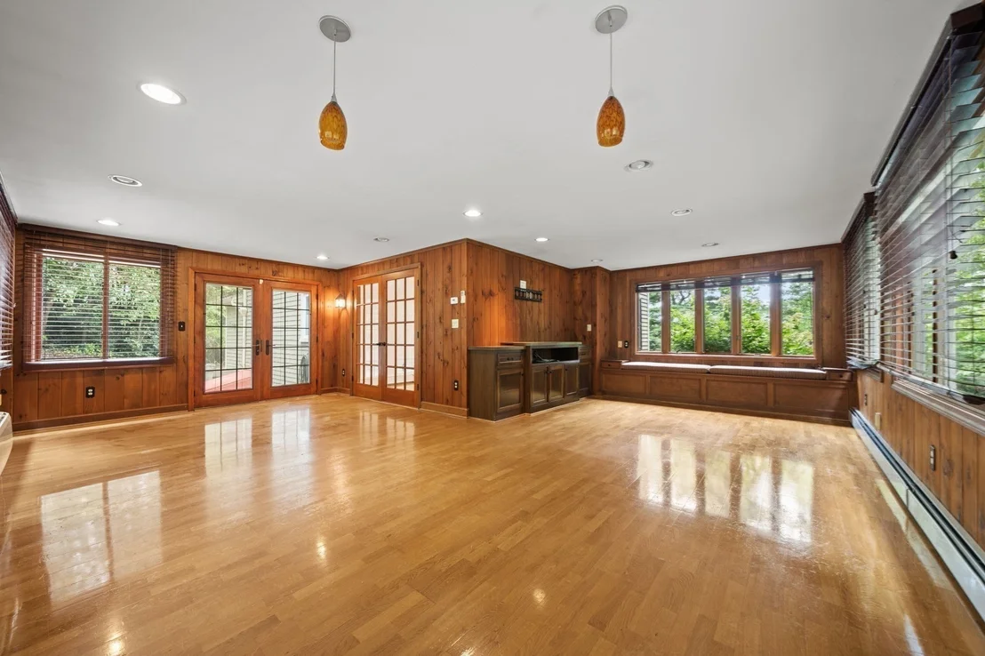 Photo of 102 Oak Ridge Drive