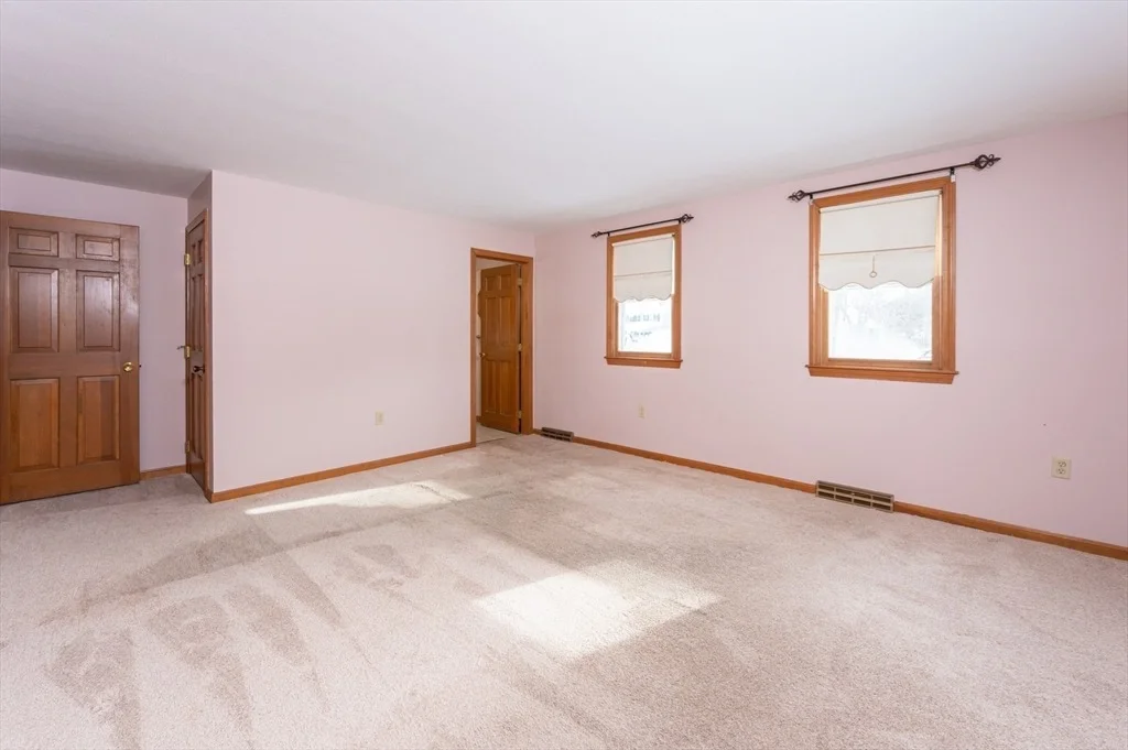 Photo of 28 Bridle Path Rd