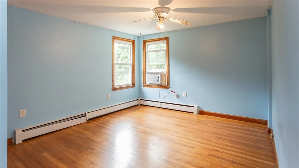 Photo of 7 Fairacres Ave