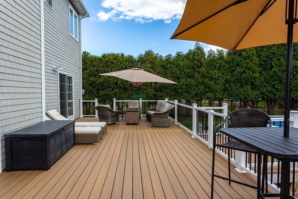 Photo of 6 Evergreen Dr