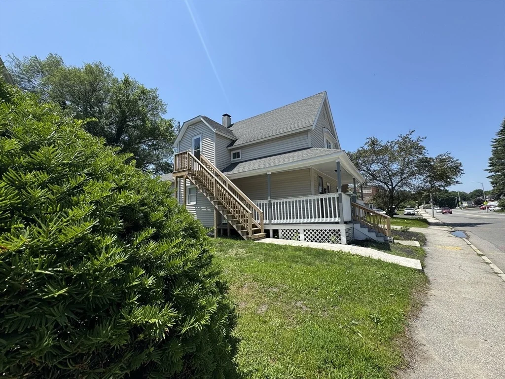 Photo of 94 Massasoit Rd