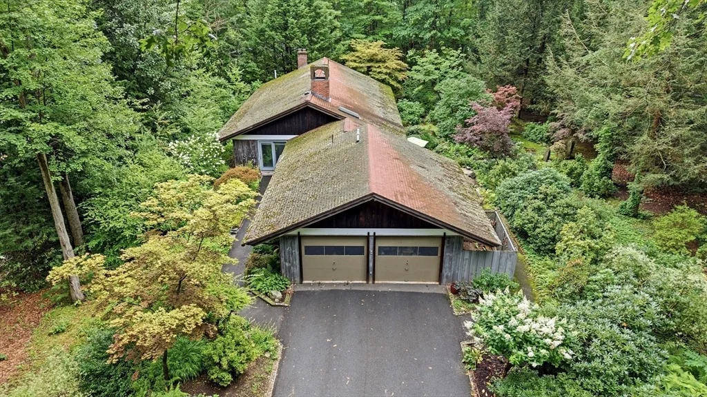 Photo of 8 Morgan Cir