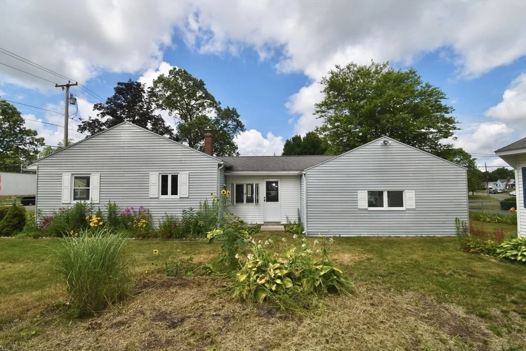 Photo of 631 James St
