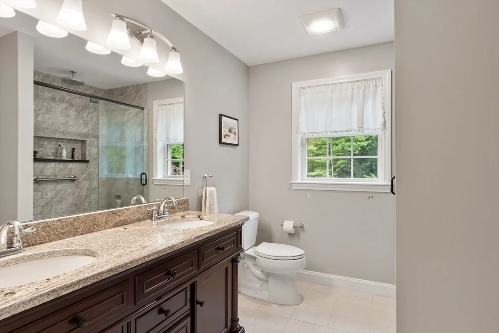 Photo of 82 Lawrence Street