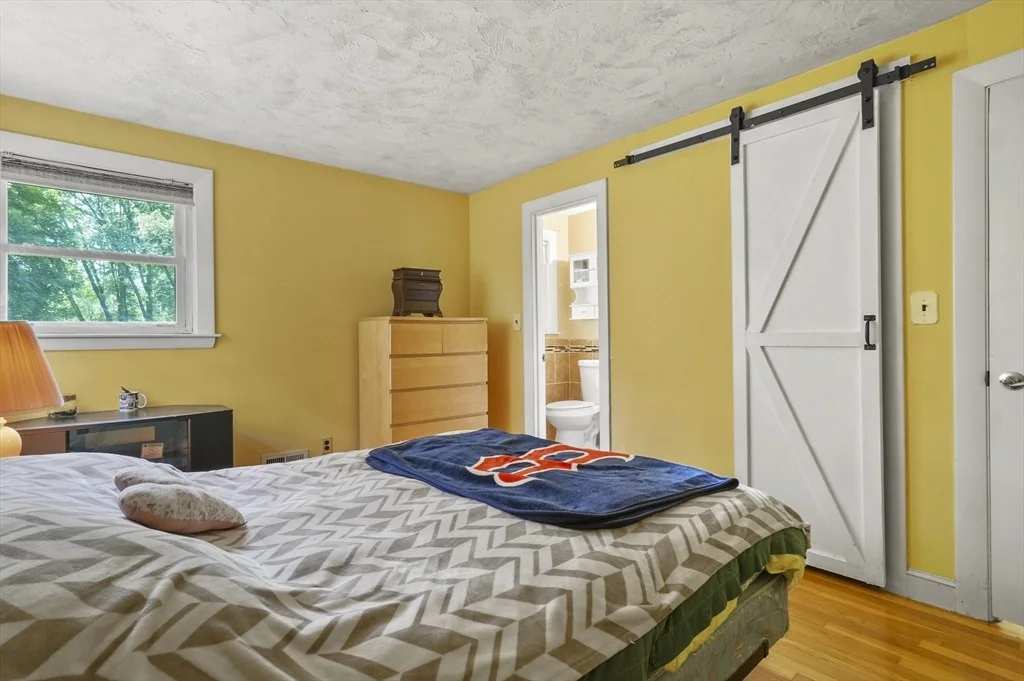 Photo of 35 Snake Brook Road