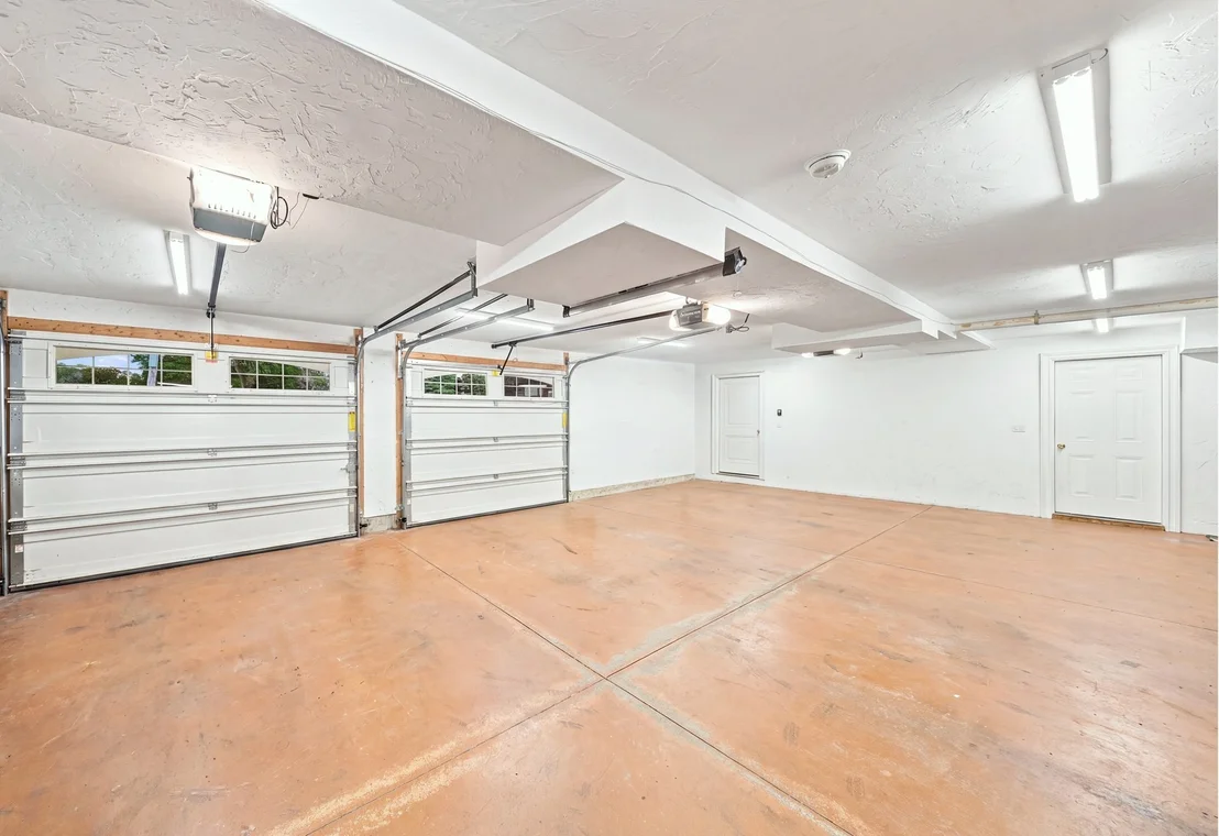 Photo of 5 Dell Ave