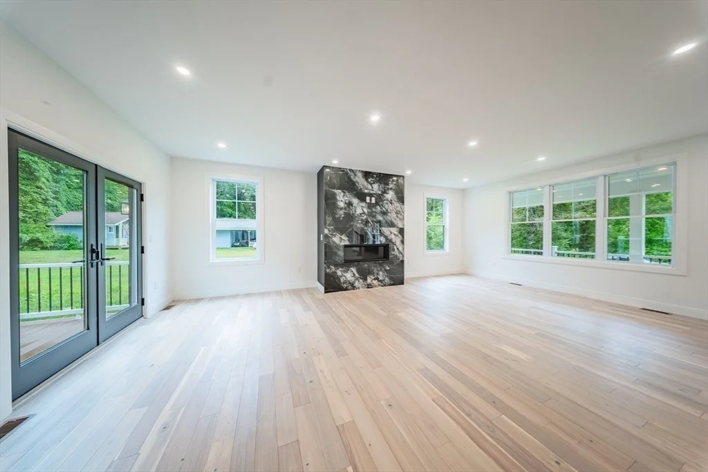Photo of 2 Spring Meadow Dr
