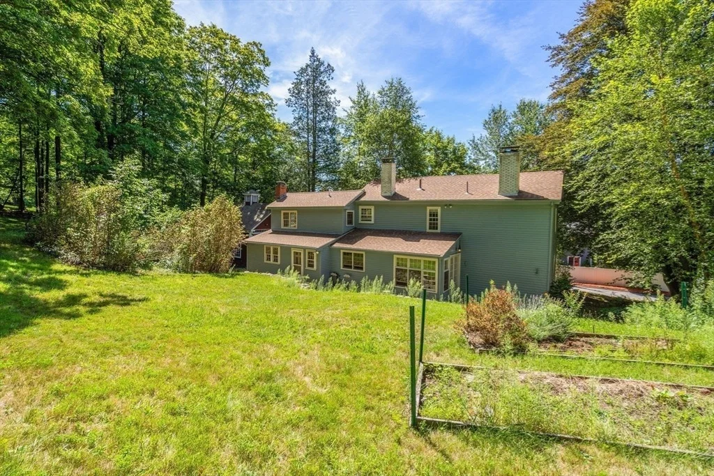Photo of 495 Edmands Rd