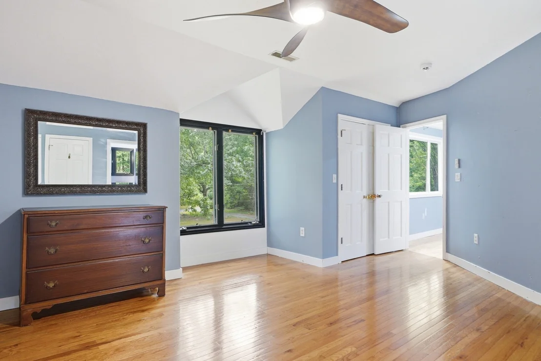 Photo of 247 Hampstead St