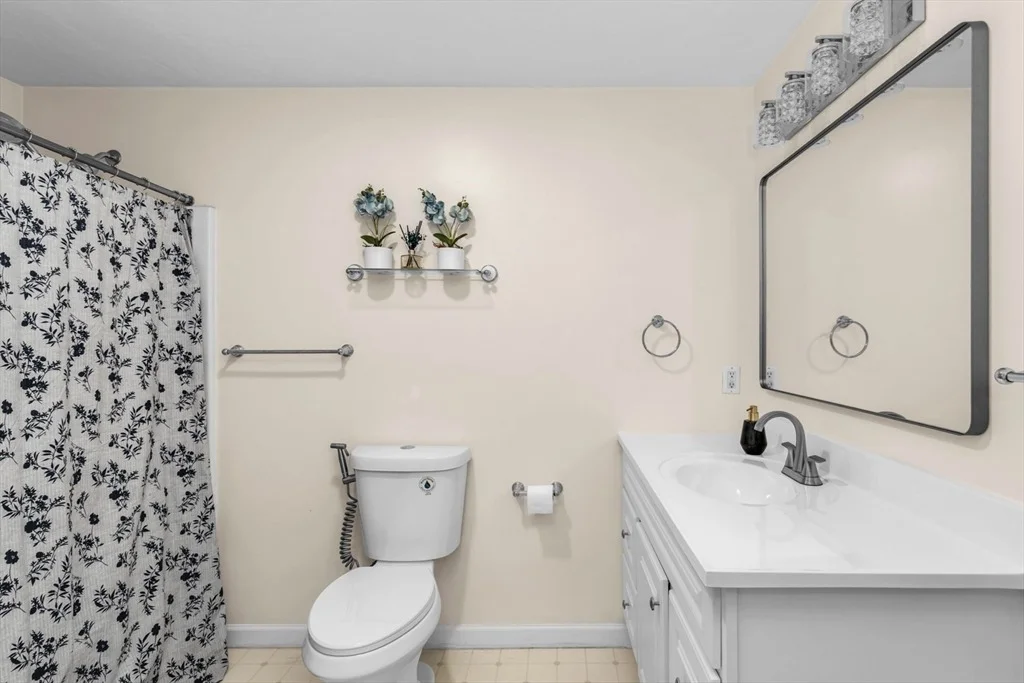 Photo of 49 Palomino Dr