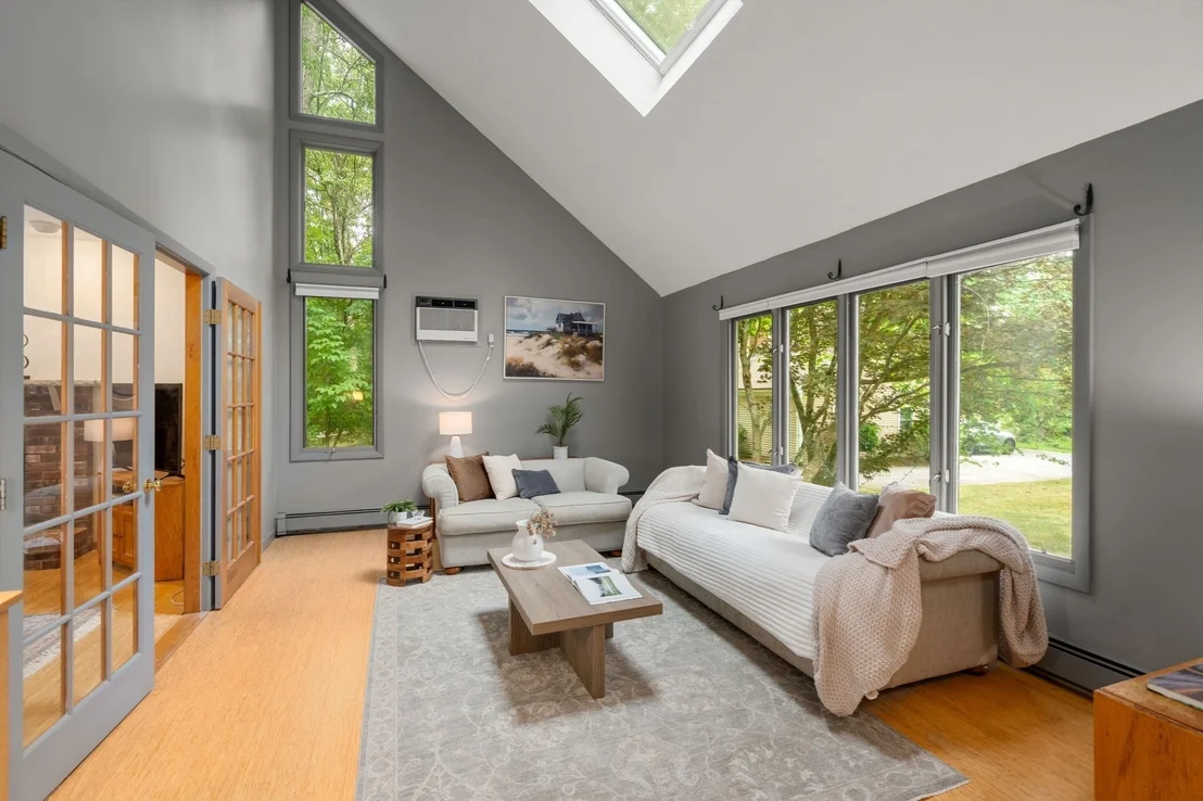 Photo of 31 Raymond Way
