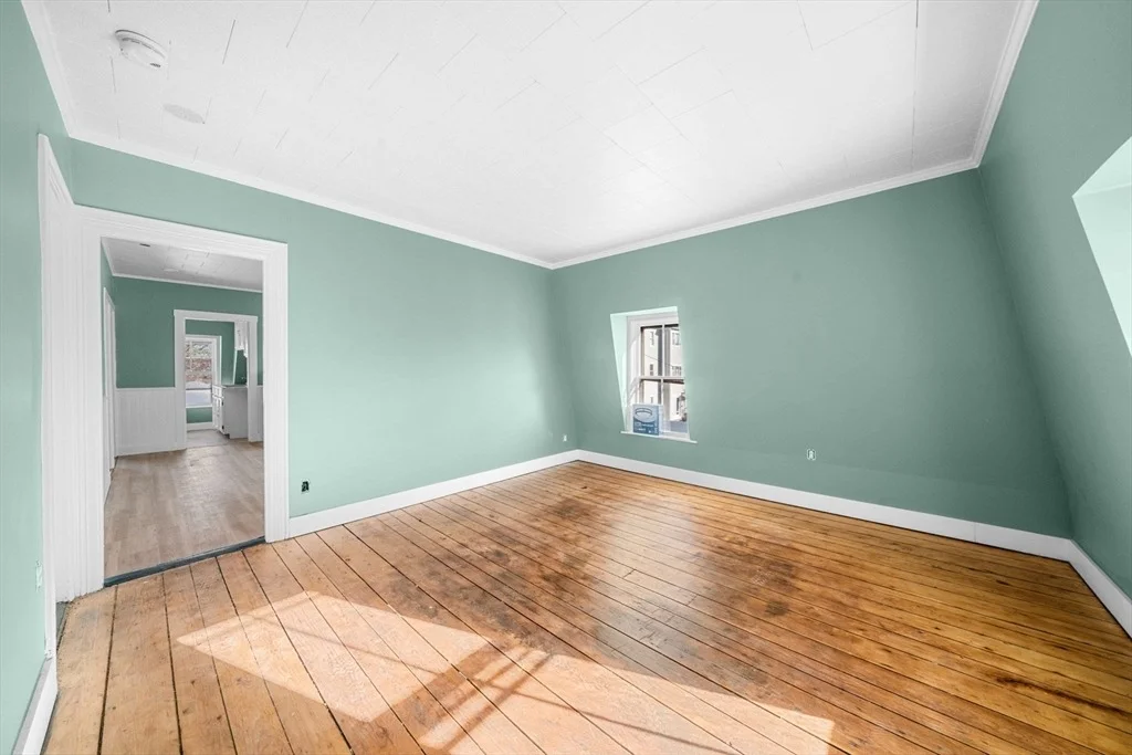 Photo of 482 Snell St