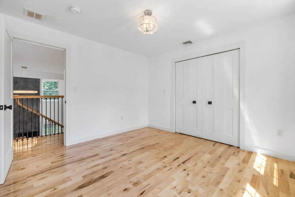 Photo of 178 Willow