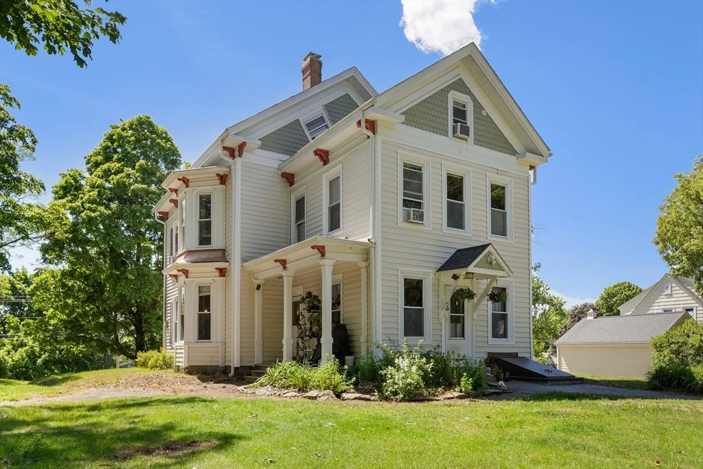 Photo of 56 Mendon St