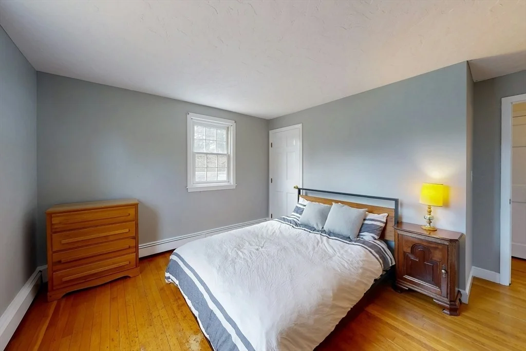 Photo of 65 Colonial Rd