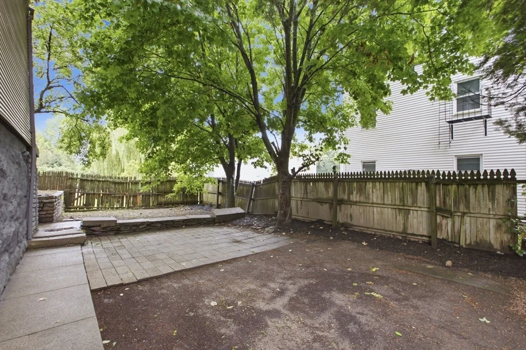 Photo of 34 Danforth St