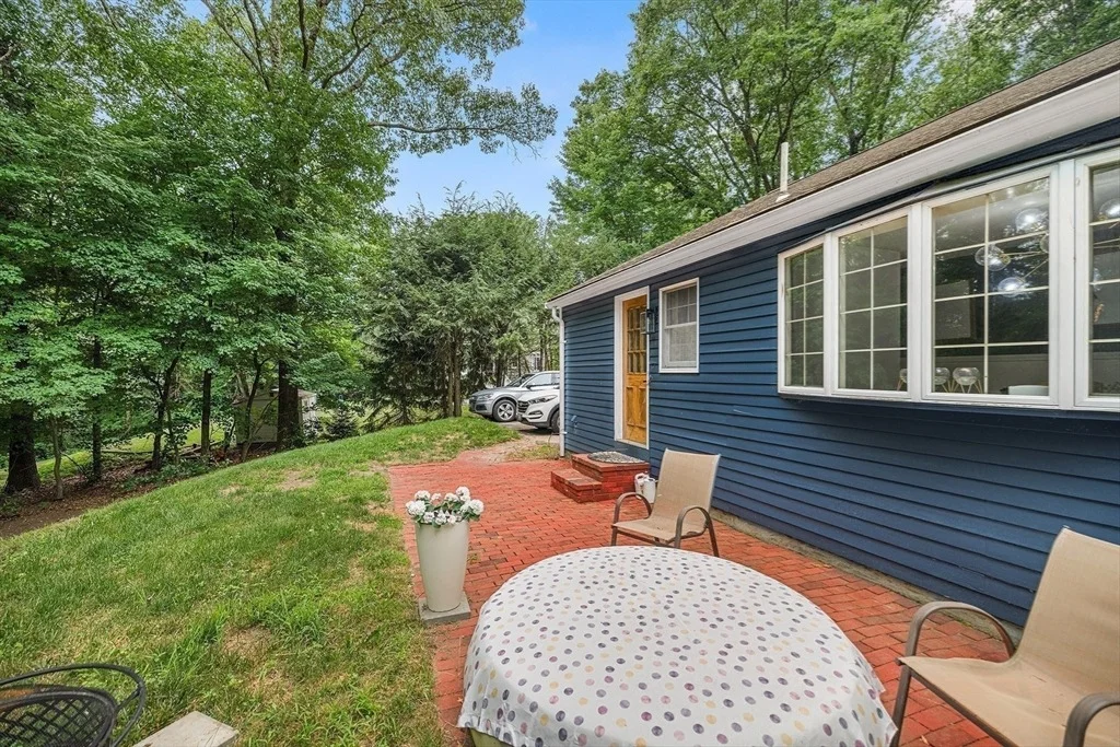 Photo of 107 Sandra Ln
