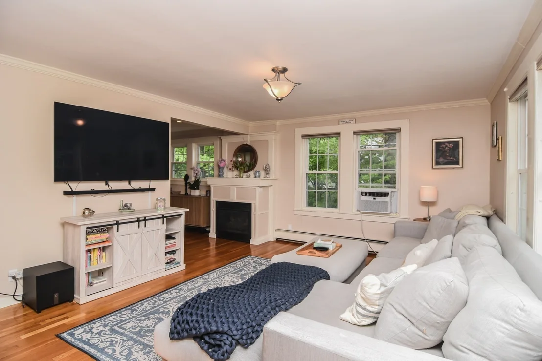 Photo of 184 Elm St