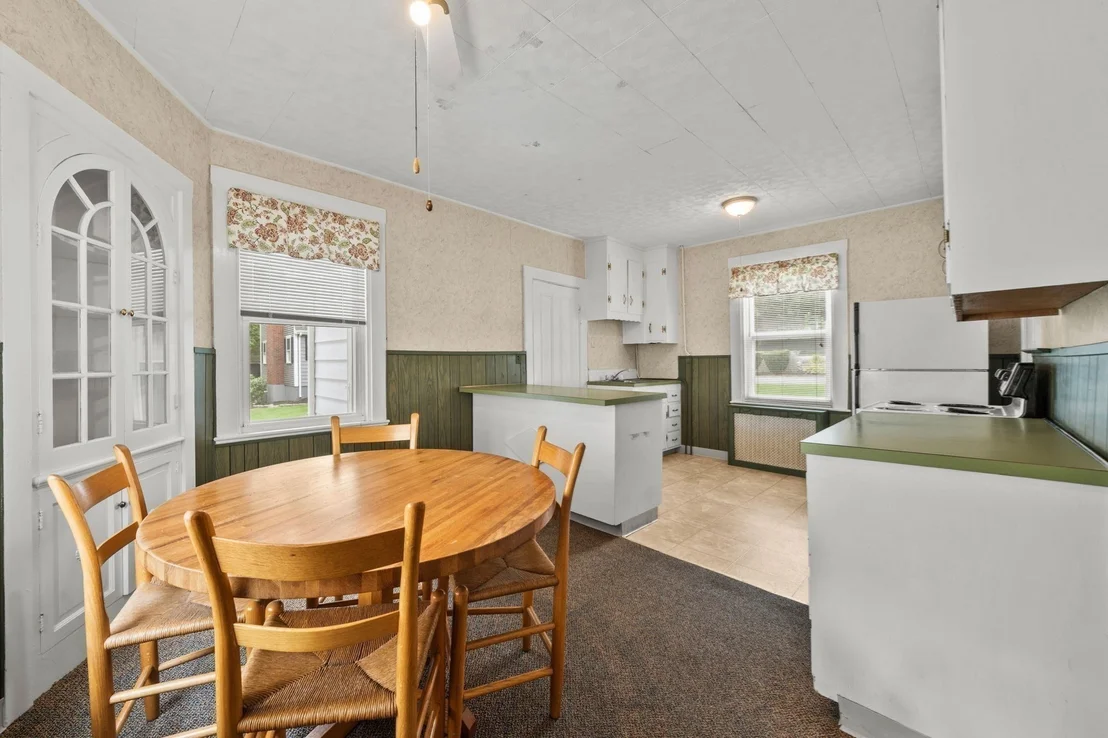 Photo of 76 Harrison Ave