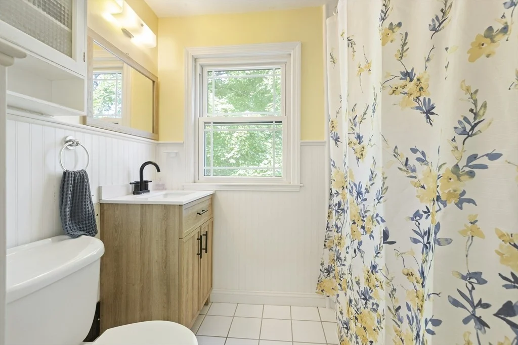 Photo of 5 Whiting Ave
