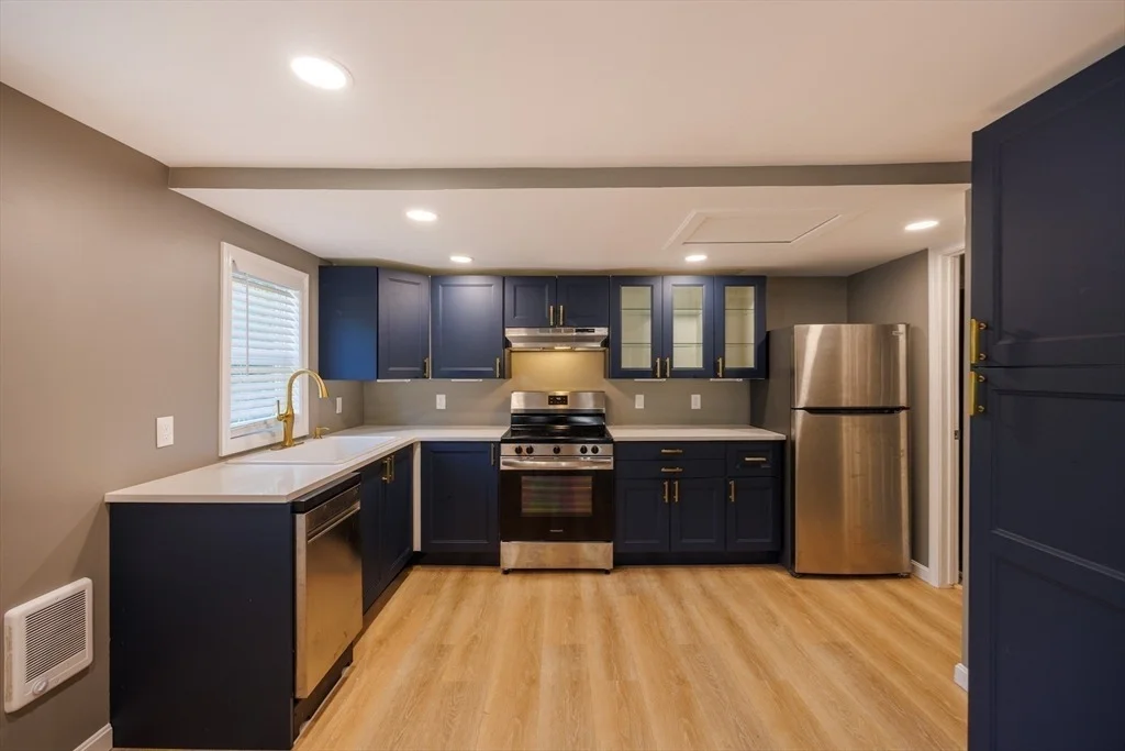 Photo of 8 Freeman Ave