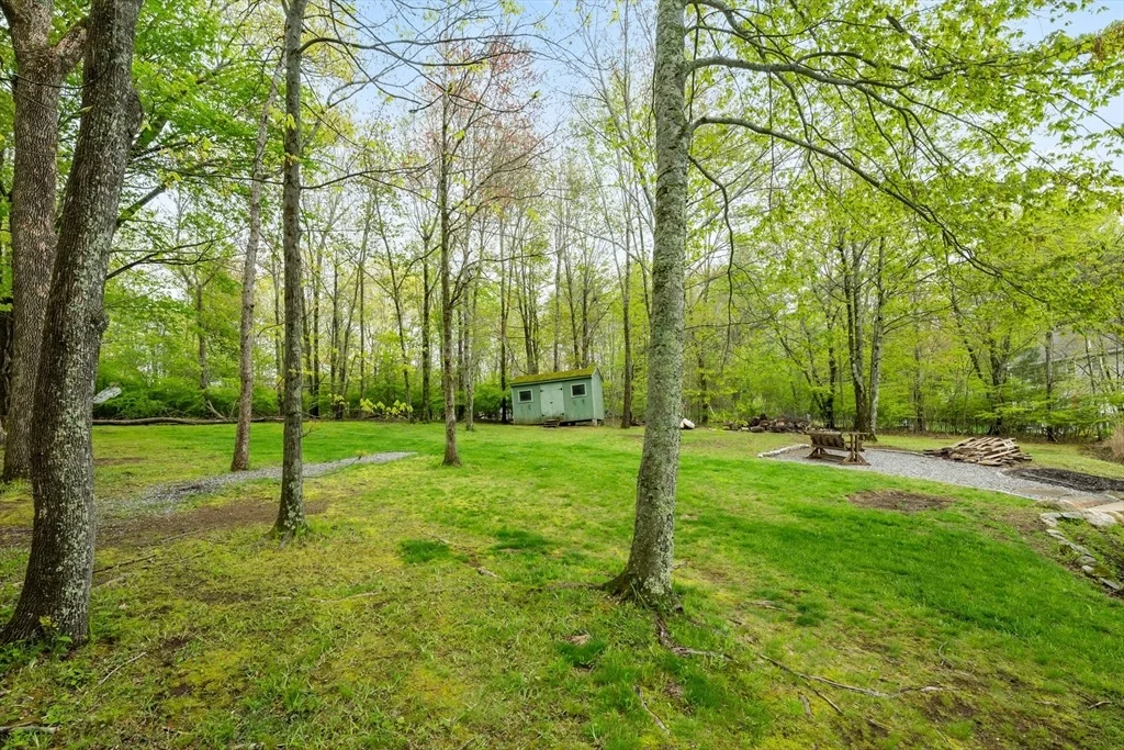 Photo of 13 Thompson Pond Rd