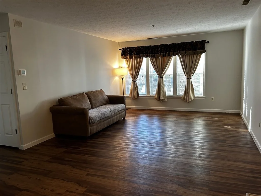 Photo of Unit 1107 at 1 Riverview Blvd