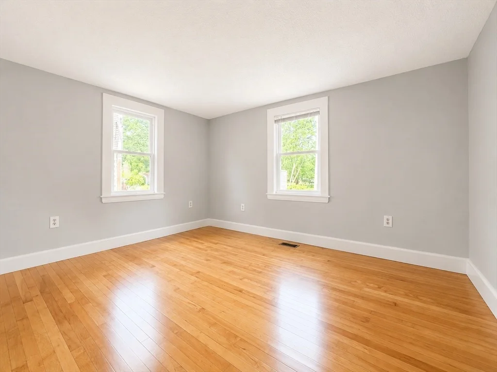 Photo of 2 Millwood Cir