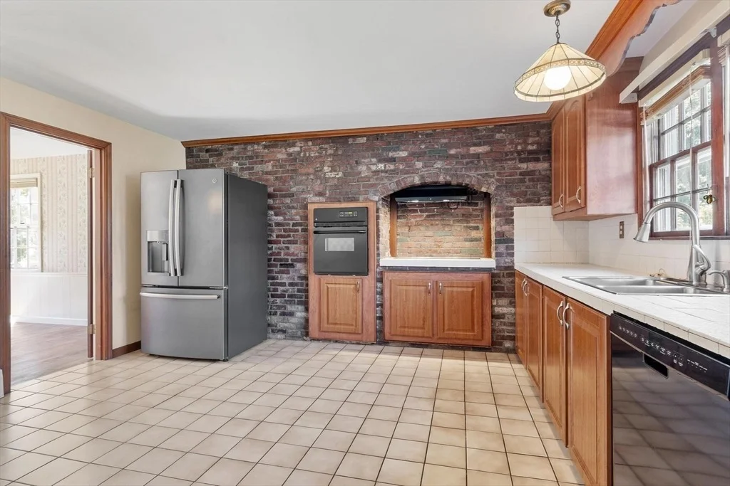 Photo of 33 Kane Dr