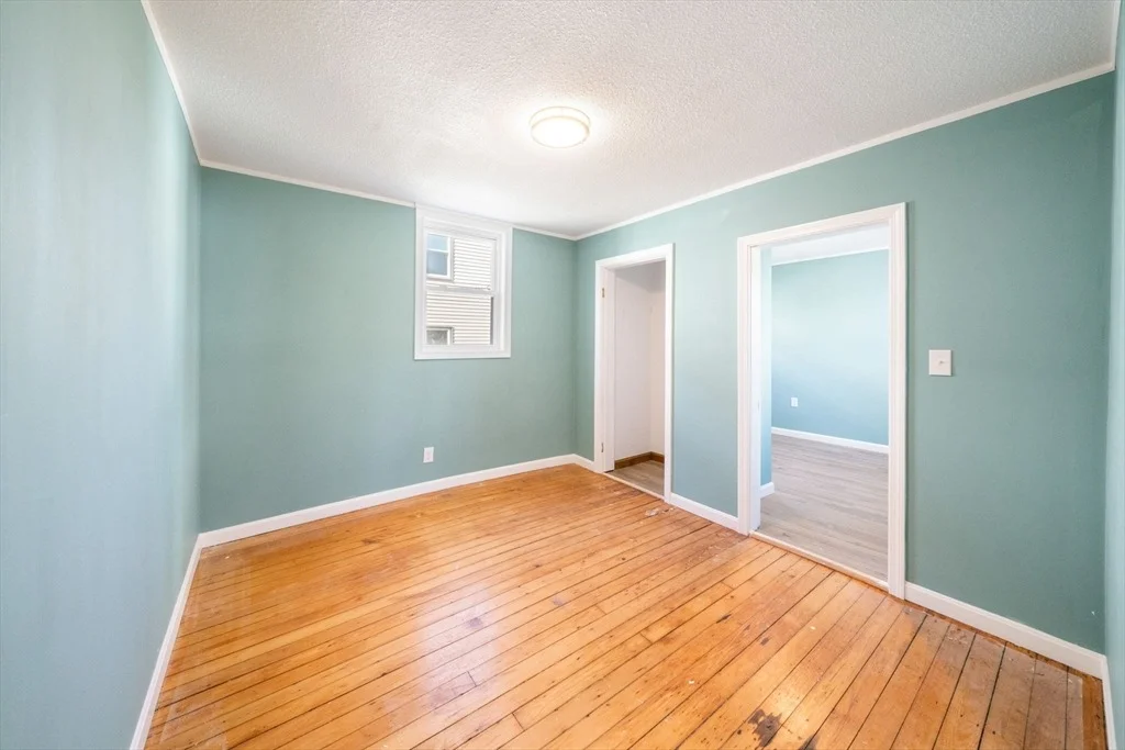 Photo of 482 Snell St