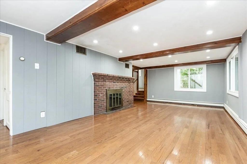 Photo of 17 Boulder Rd.