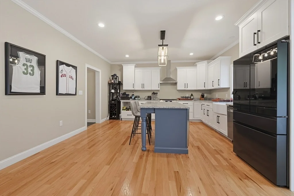 Photo of 74 King Philip Rd