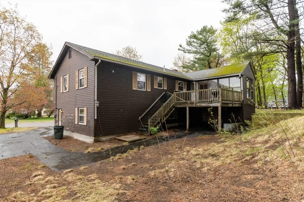 Photo of 49 Benton Circle