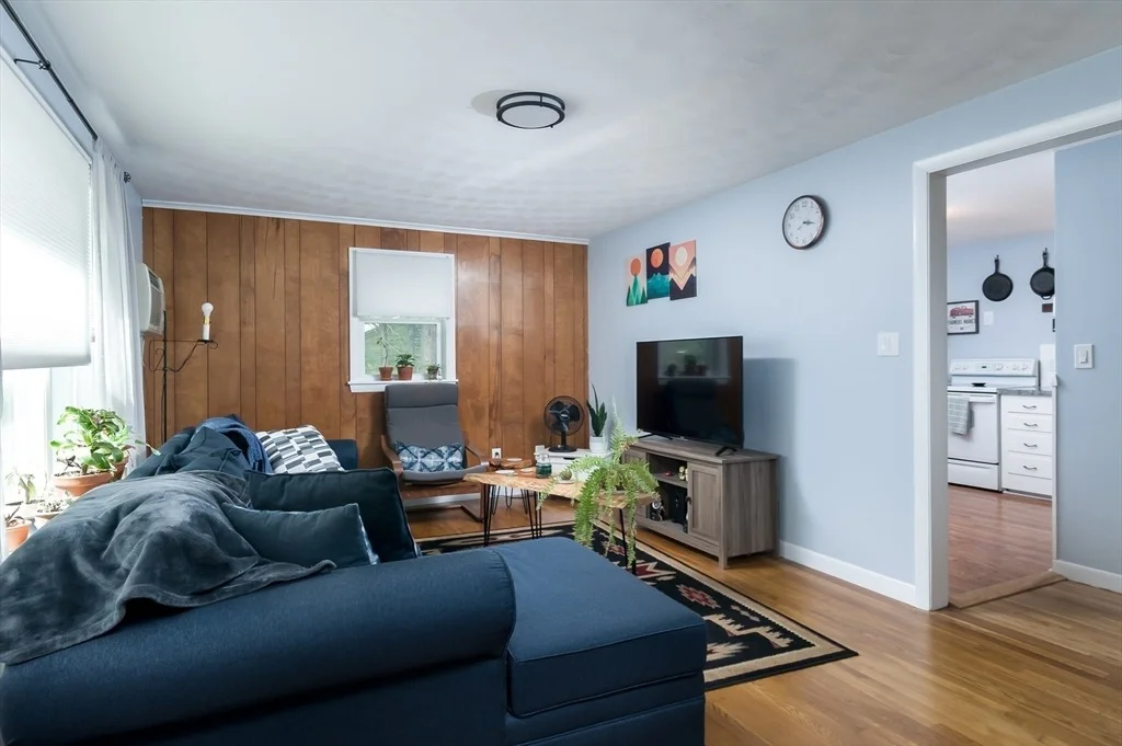 Photo of 19 Maplewood Rd