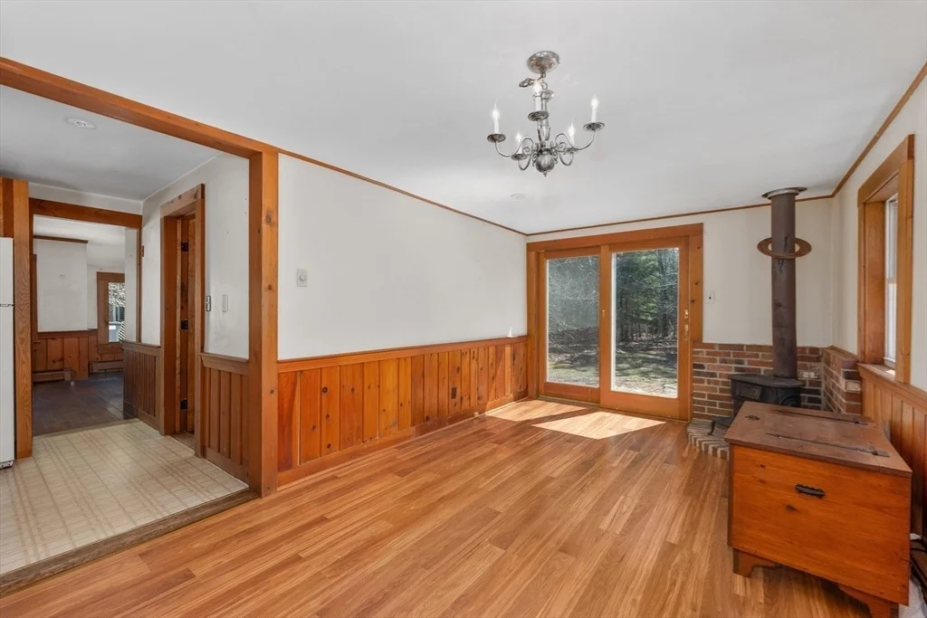 Photo of 25 Charlotte Ave
