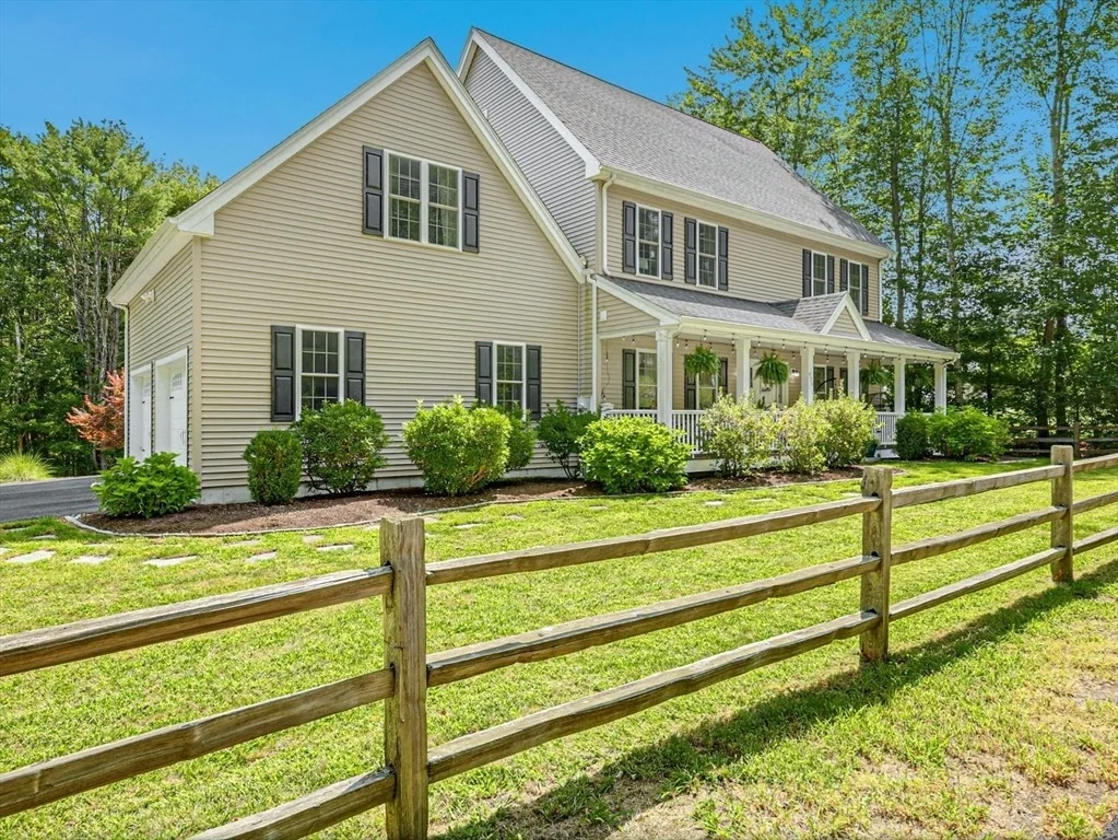Photo of 424 Langen Rd
