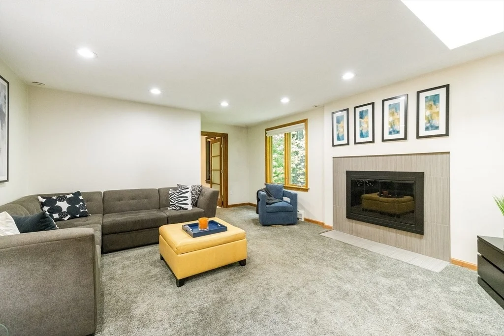 Photo of 21 Birch Ln