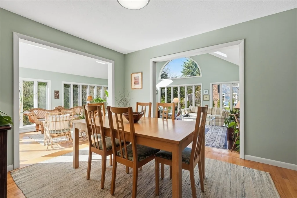 Photo of 28 Trillium Way
