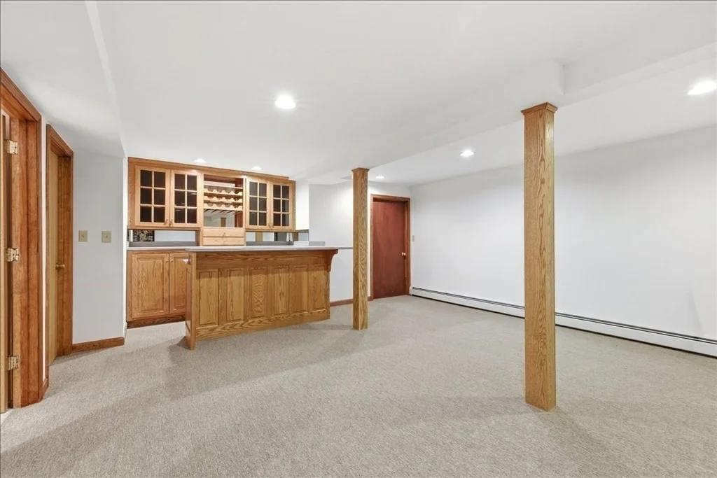 Photo of 6 Hoover Rd