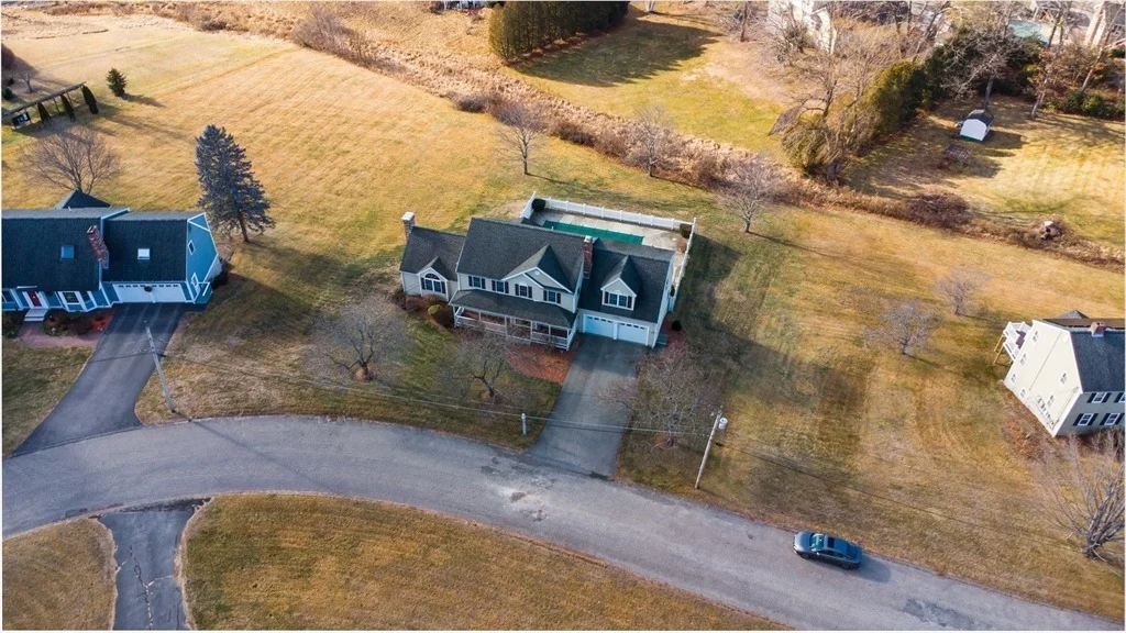 Photo of 4 Madigan Ln
