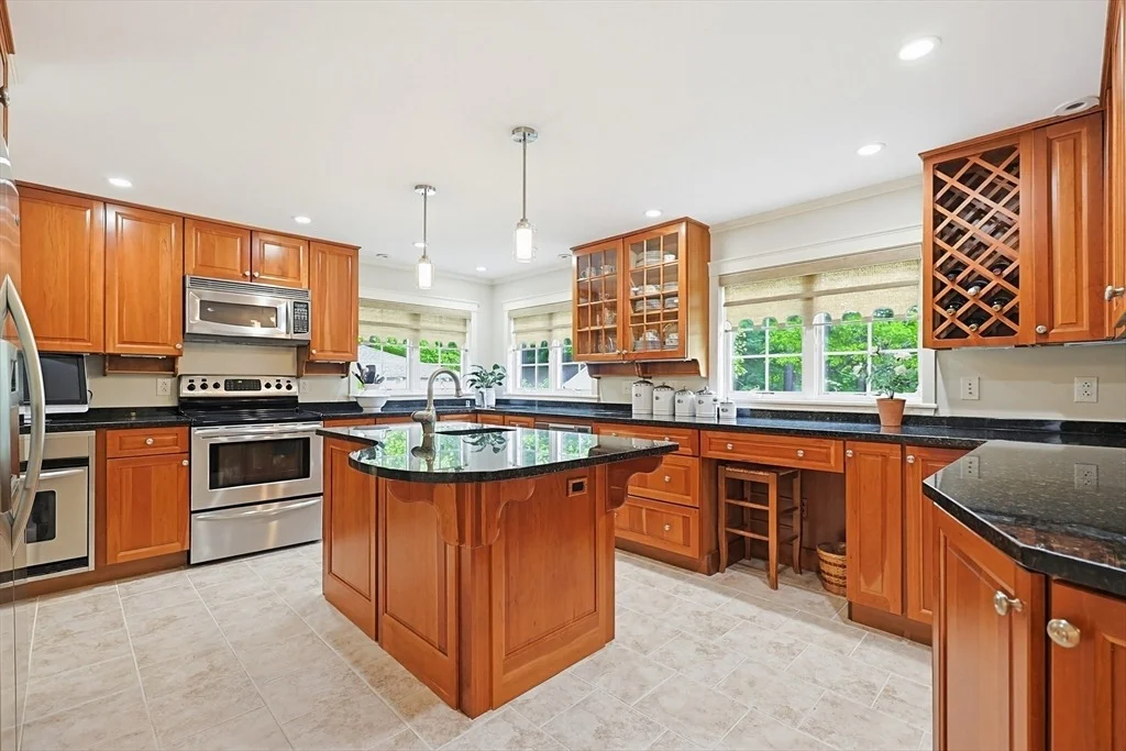 Photo of 310 Sumner St
