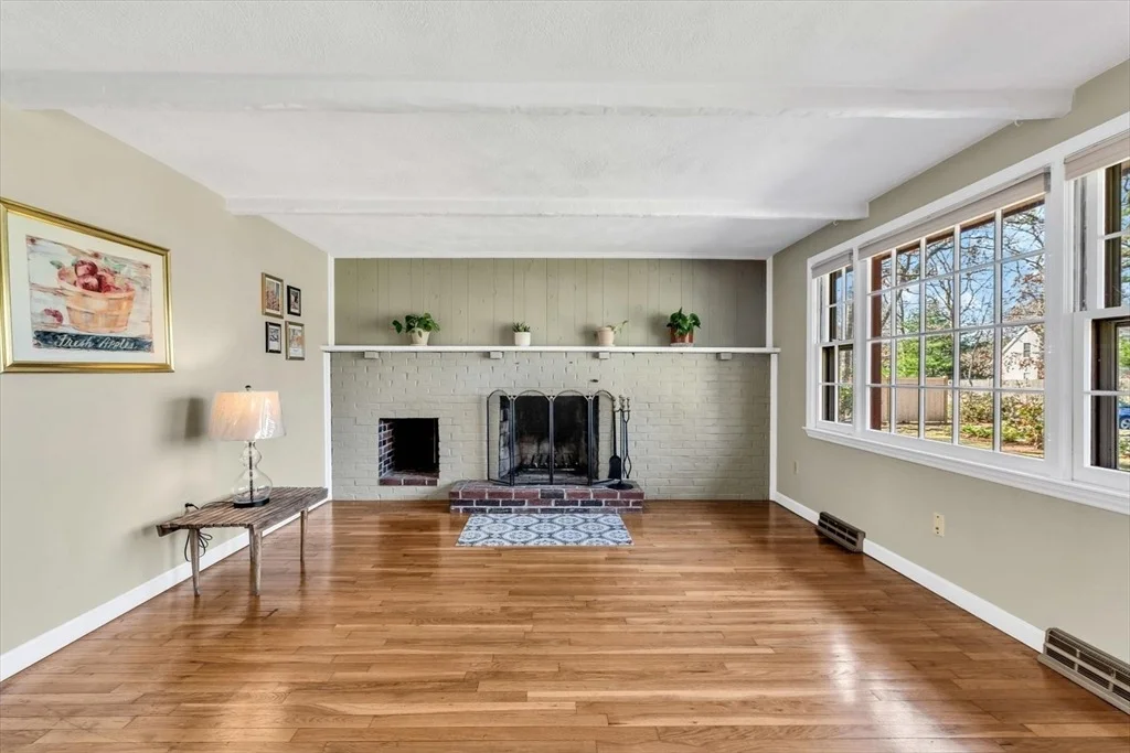 Photo of 26 Rainbow Ln