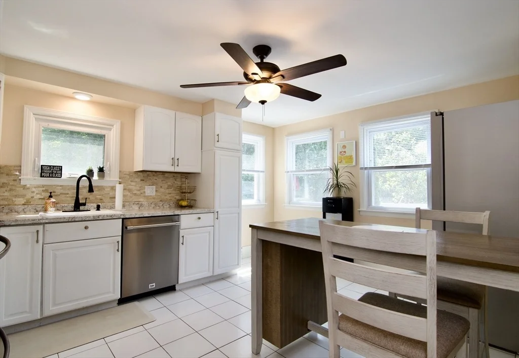 Photo of 48 Booth Rd