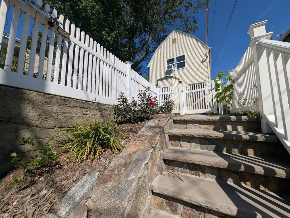 Photo of 35 Francis St