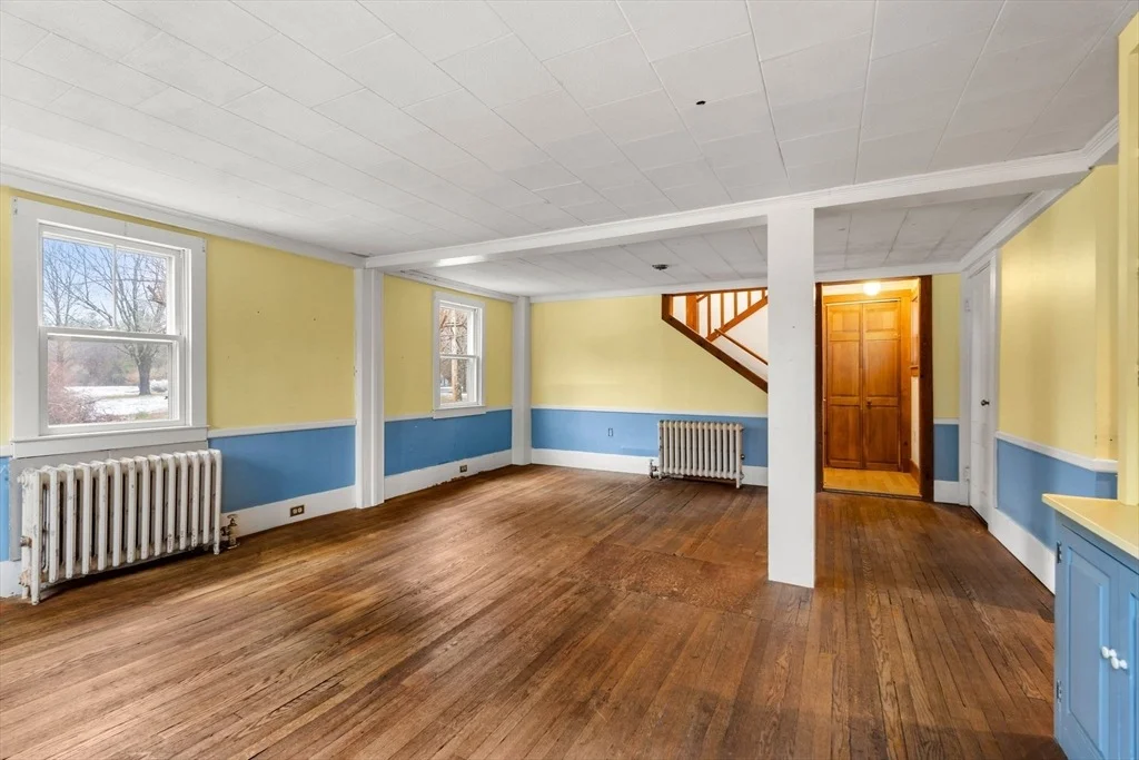 Photo of 104 Mill St
