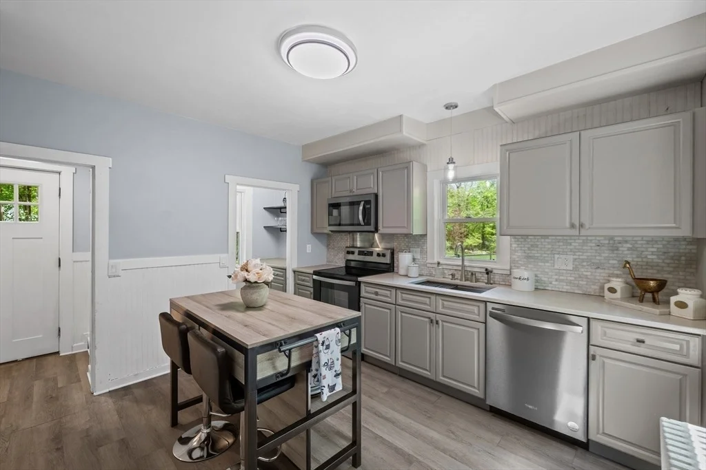 Photo of 24 Bowker Ave
